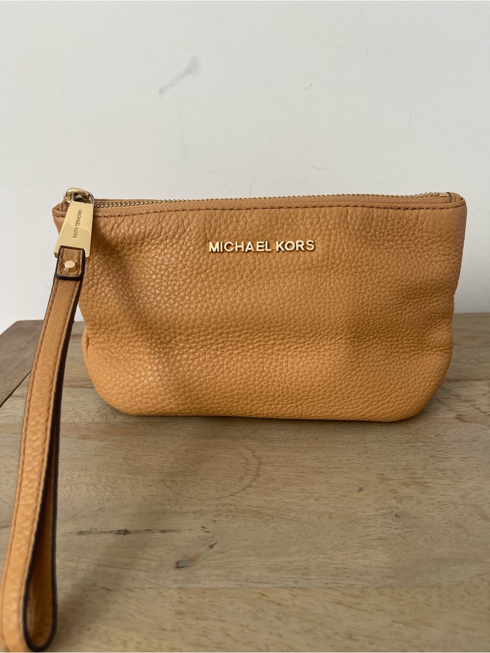 MICHAEL KORS Tan Leather Wristlet Pouch